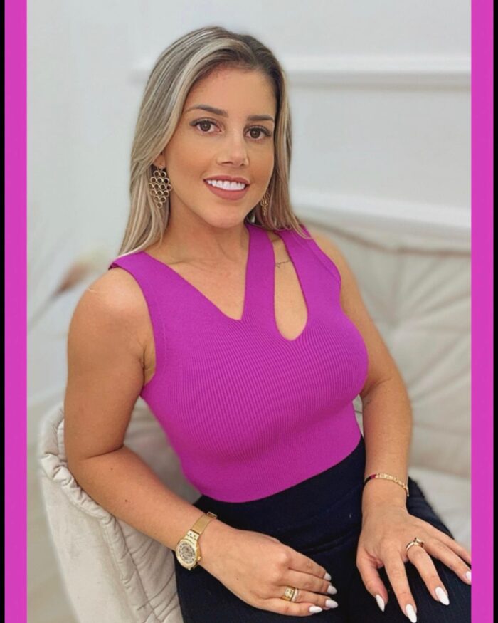 Cropped disponível em 3 cores